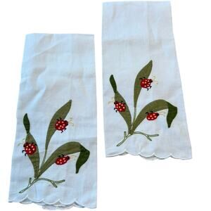 Linen Embroidered Fingertip Towels Ladybugs on Leaves 11x16" Cottage Fairy Core